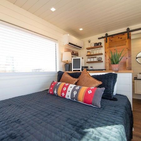 New The Buffalo-Shipping Container In Alpine Eksteriør billede